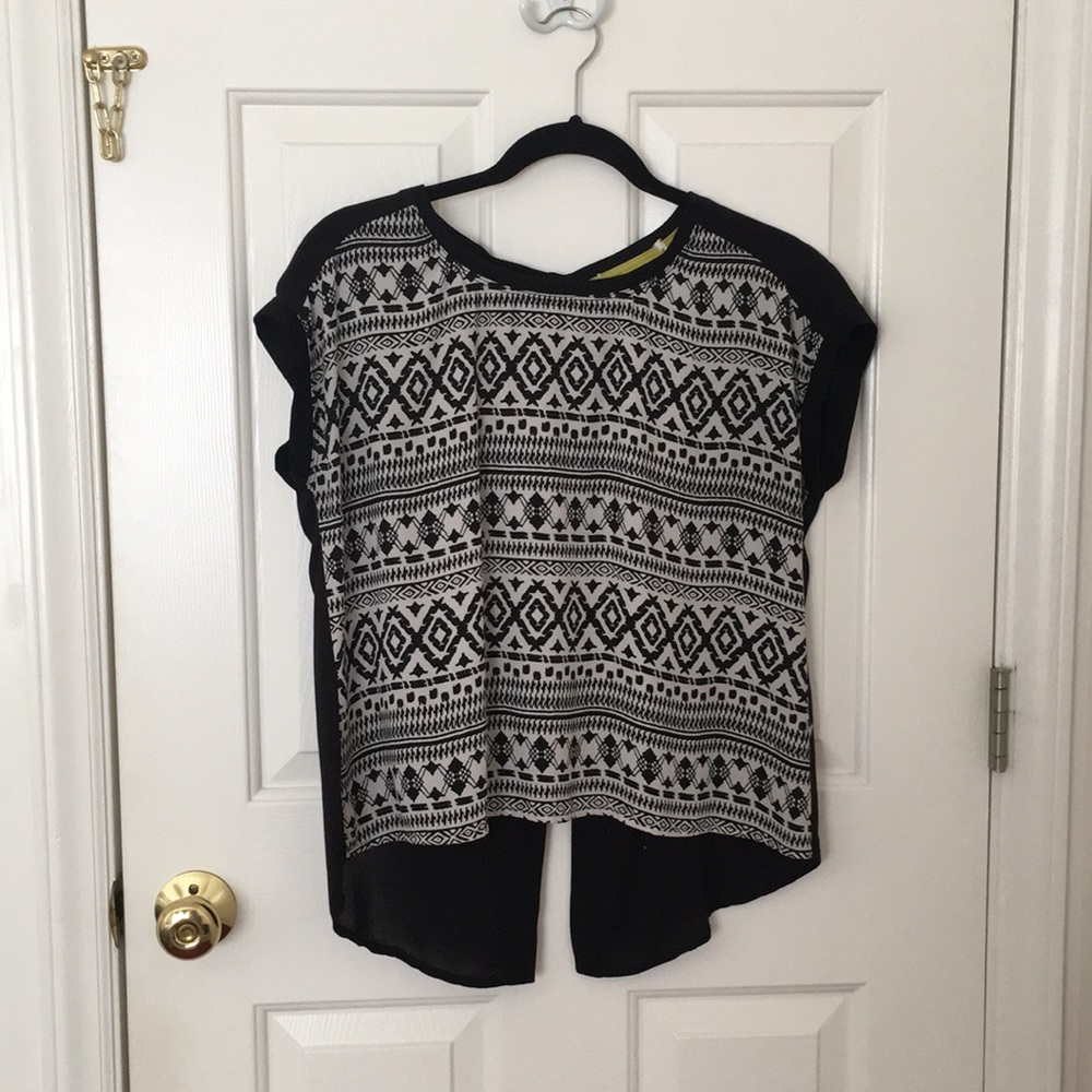 Geometric Pattern Blouse
